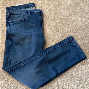 Banana Republic Men’s Traveler Jeans